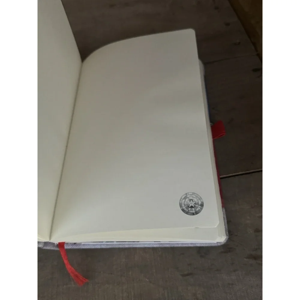 ~NEW~Marvel Captain America 3D Shield Premium Notebook Journal‎ Sketchbook